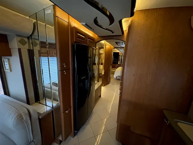 2001 Wanderlodge LXI 40 listing  5 