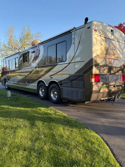 2001 Wanderlodge LXI 40 listing  19 