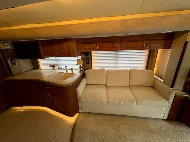 2001 Wanderlodge LXI 40 listing  25 